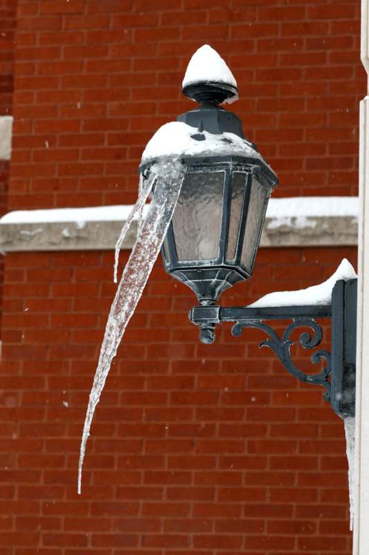 a lamp with icicles from it