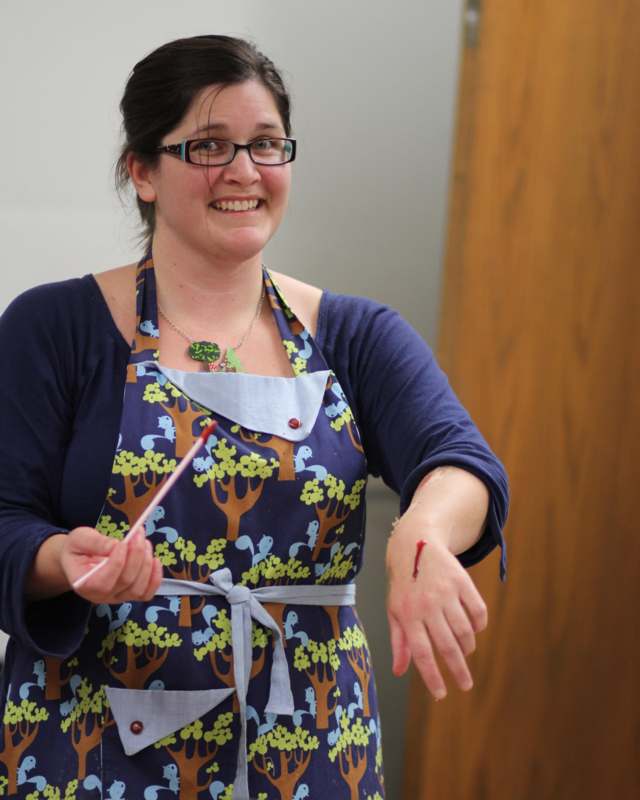 a woman wearing an apron