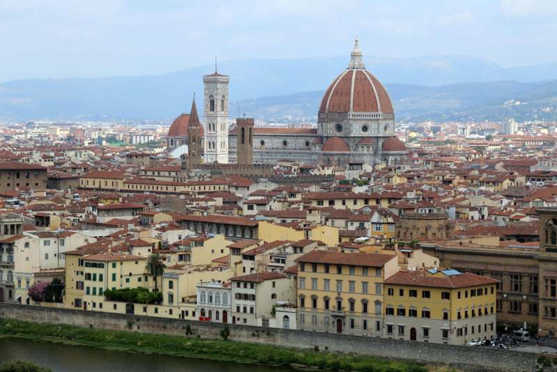 Florence with a large dome and a river
